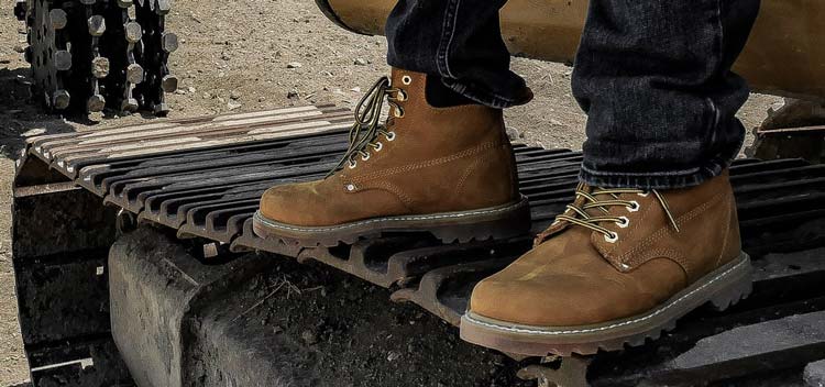 insulated soft toe work boots